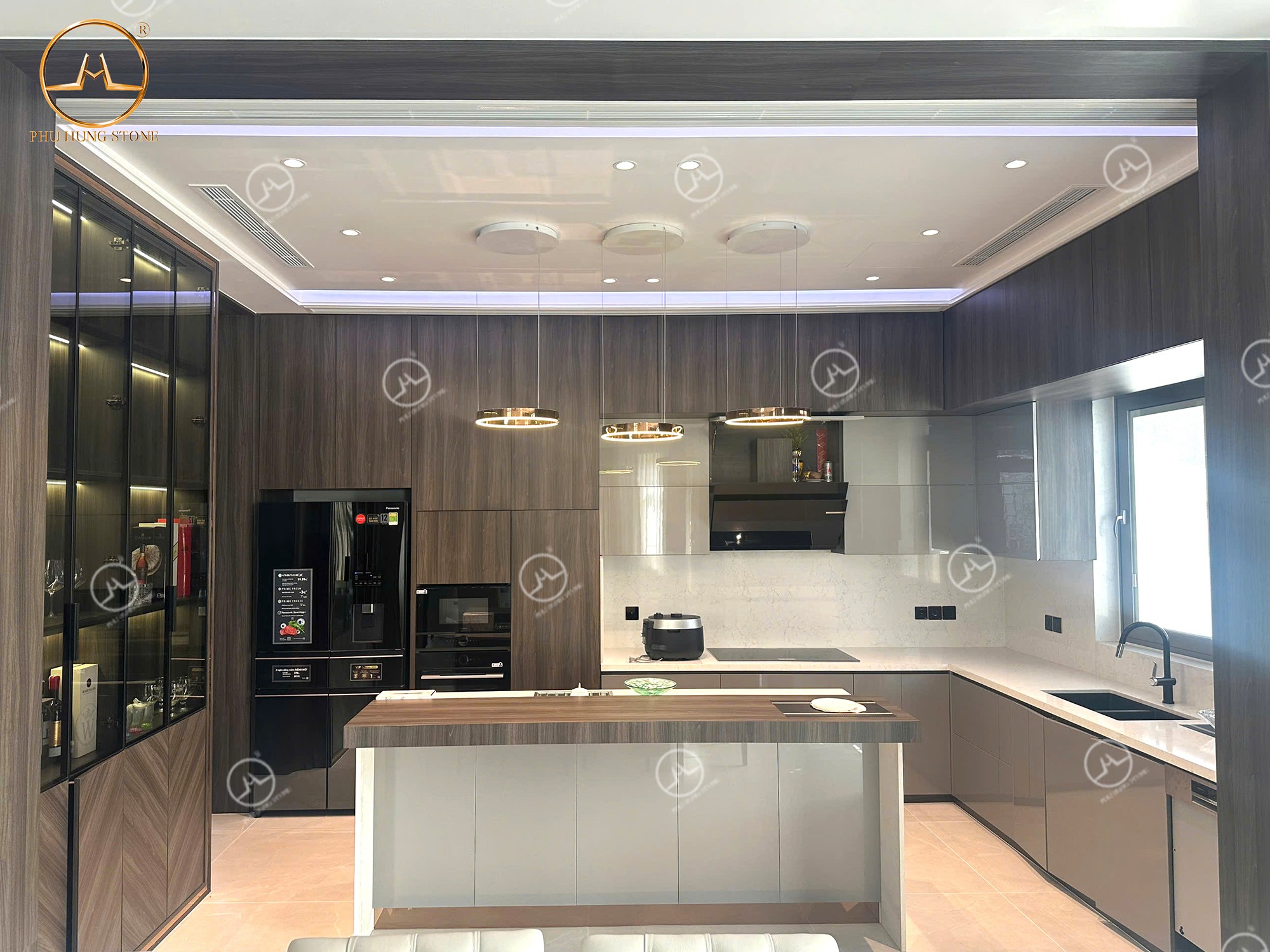 Hình ảnh Chọn đá nhân tạo gốc thạch anh ốp bếp
