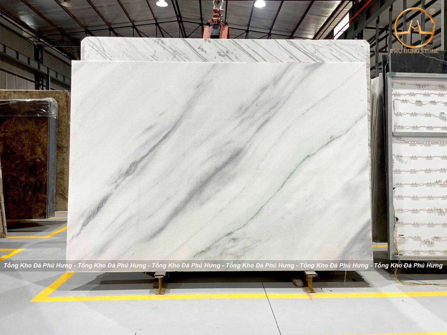 Đá marble lát nền có tốt không? Báo giá + Cách chọn