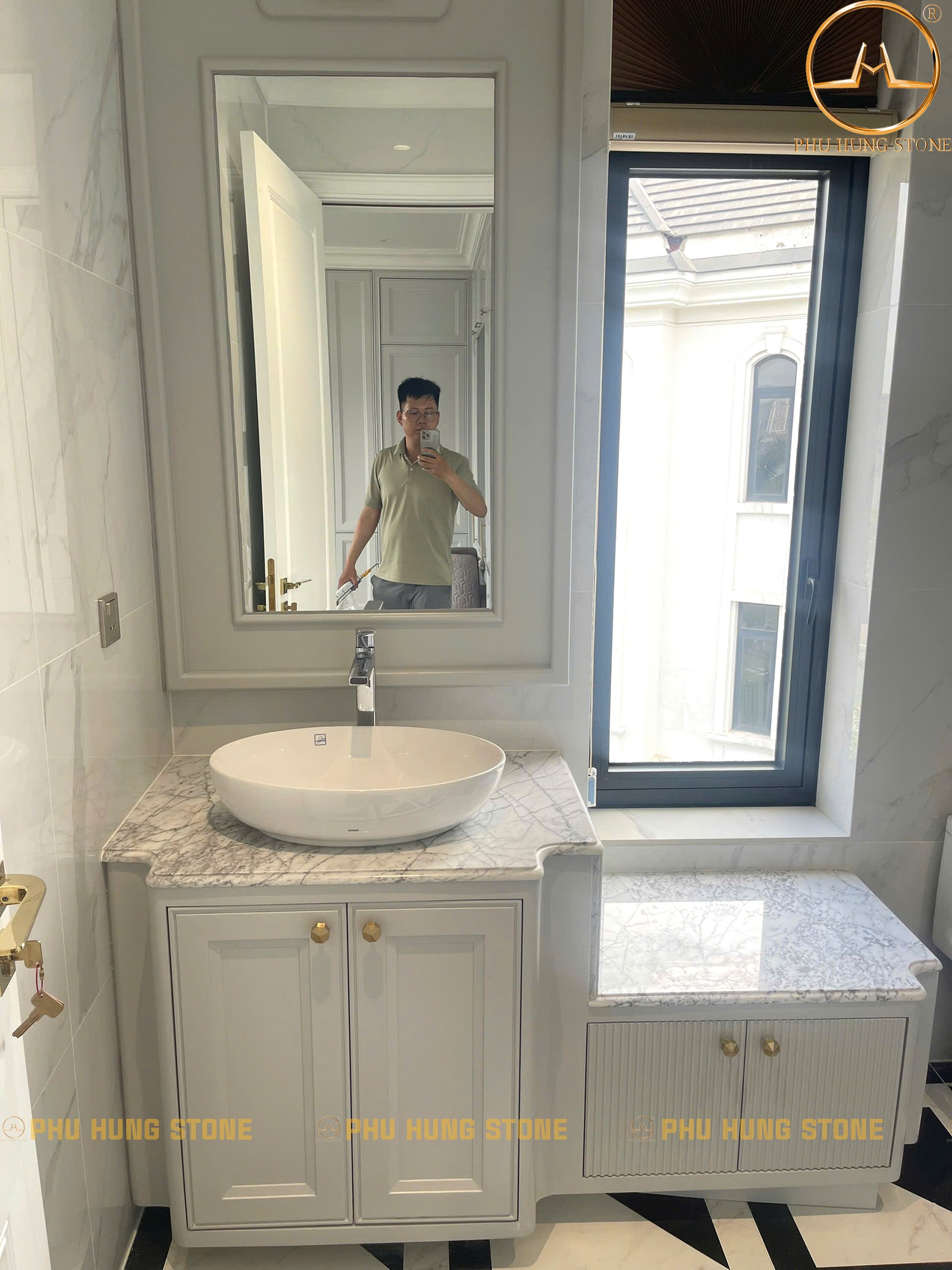Hình ảnh Đá cẩm thạch Trắng Ý làm bàn đá lavabo