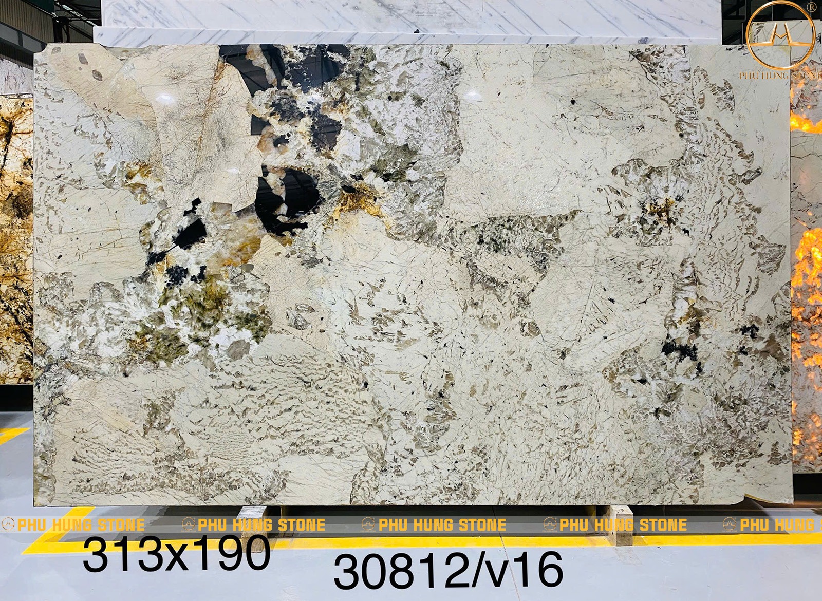 Hình ảnh Đá Granite Alpinus White 6 kích thước khổ lớn