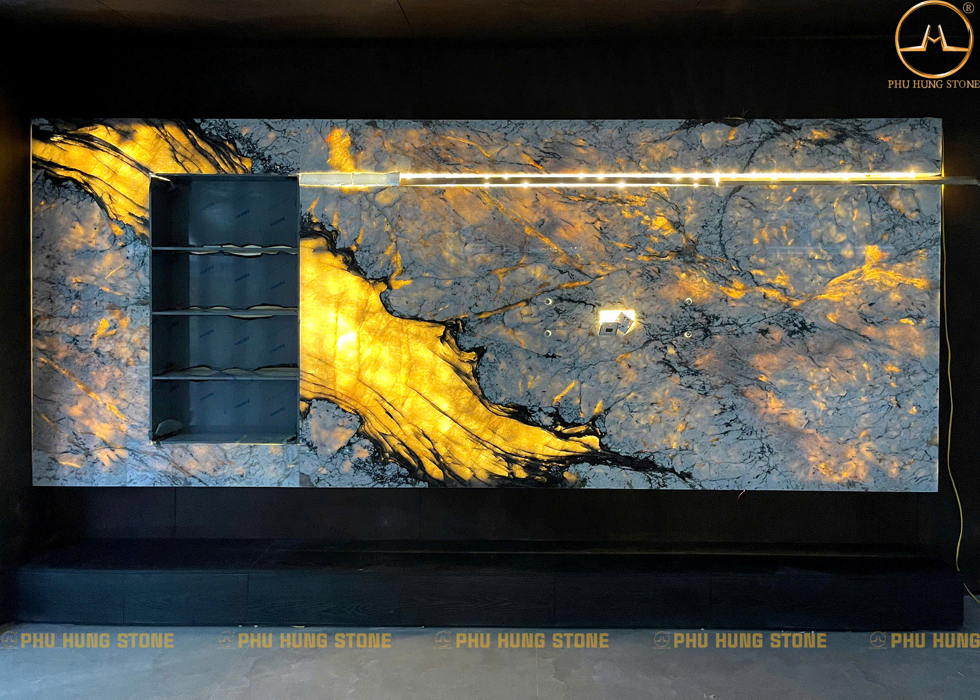 Hình ảnh Đá Granite Exotic xuyên sáng ốp vách tivi