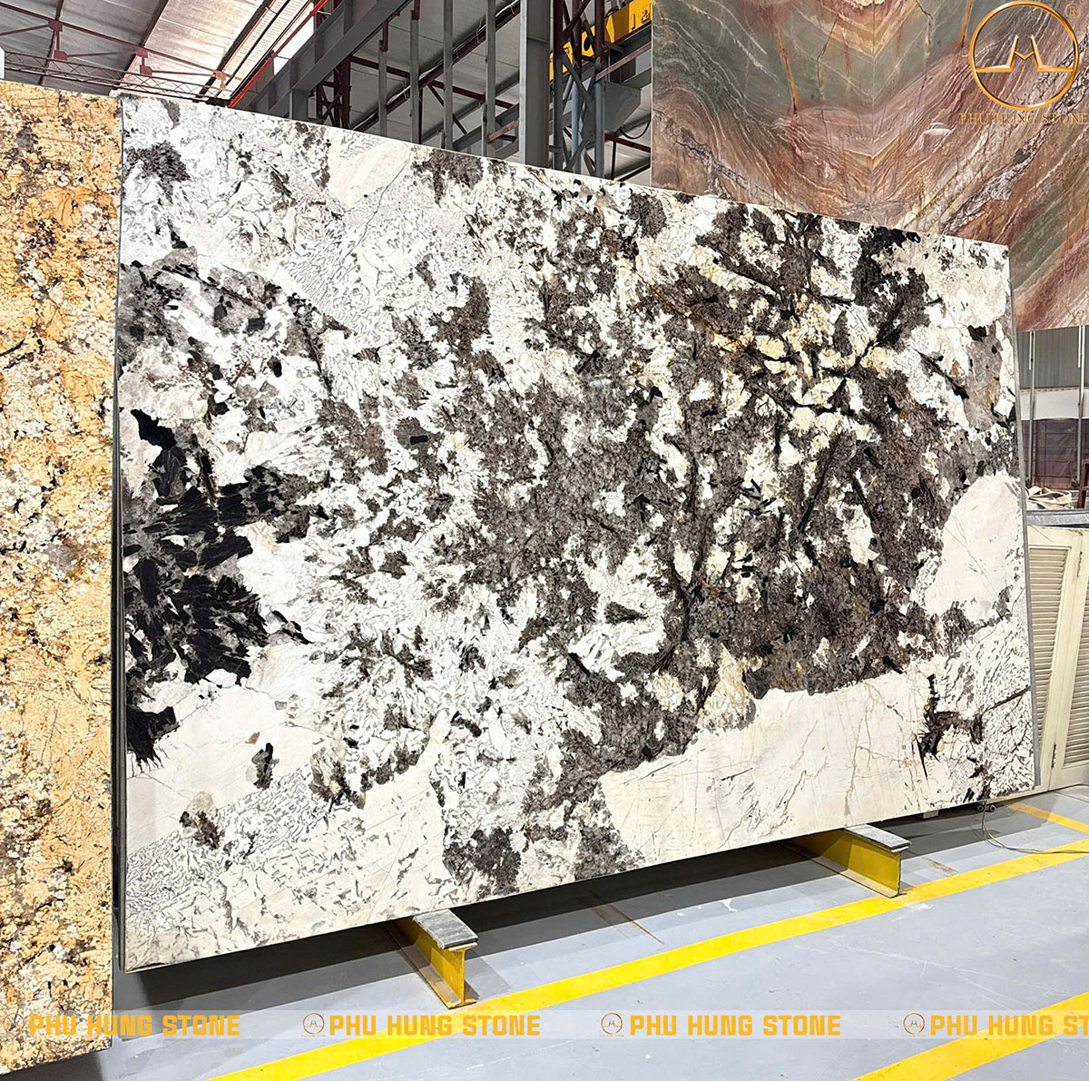 Hình ảnh Đá Granite Swiss Alps 01 với hệ vân ấn tượng