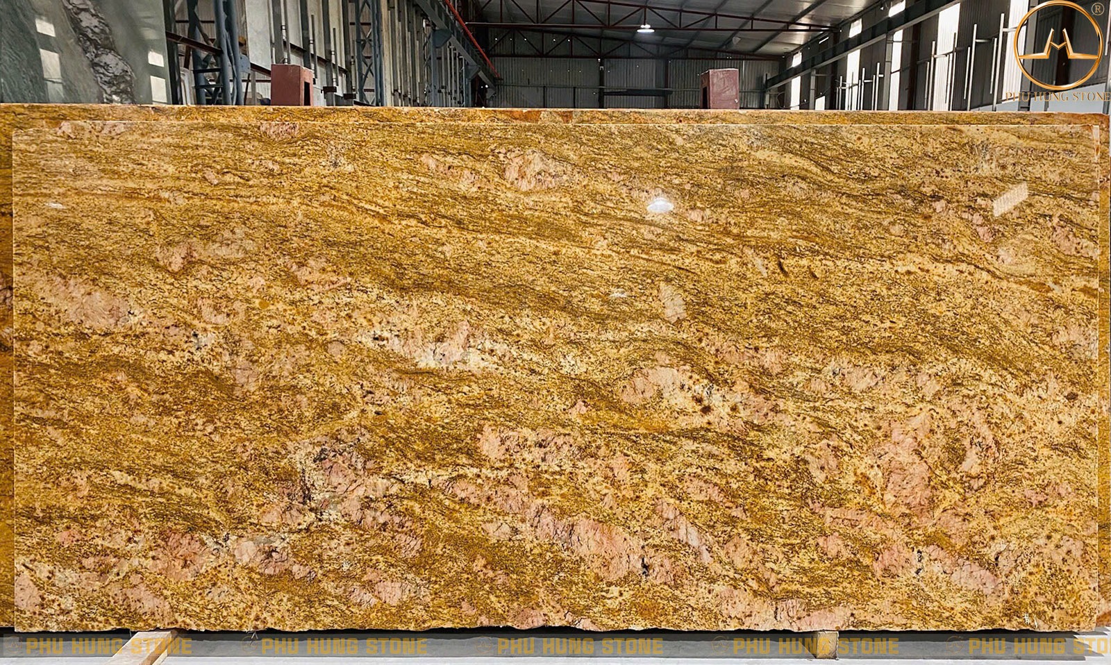 Hình ảnh Đá granite Vàng Hoàng Gia khổ nhỏ đẹp