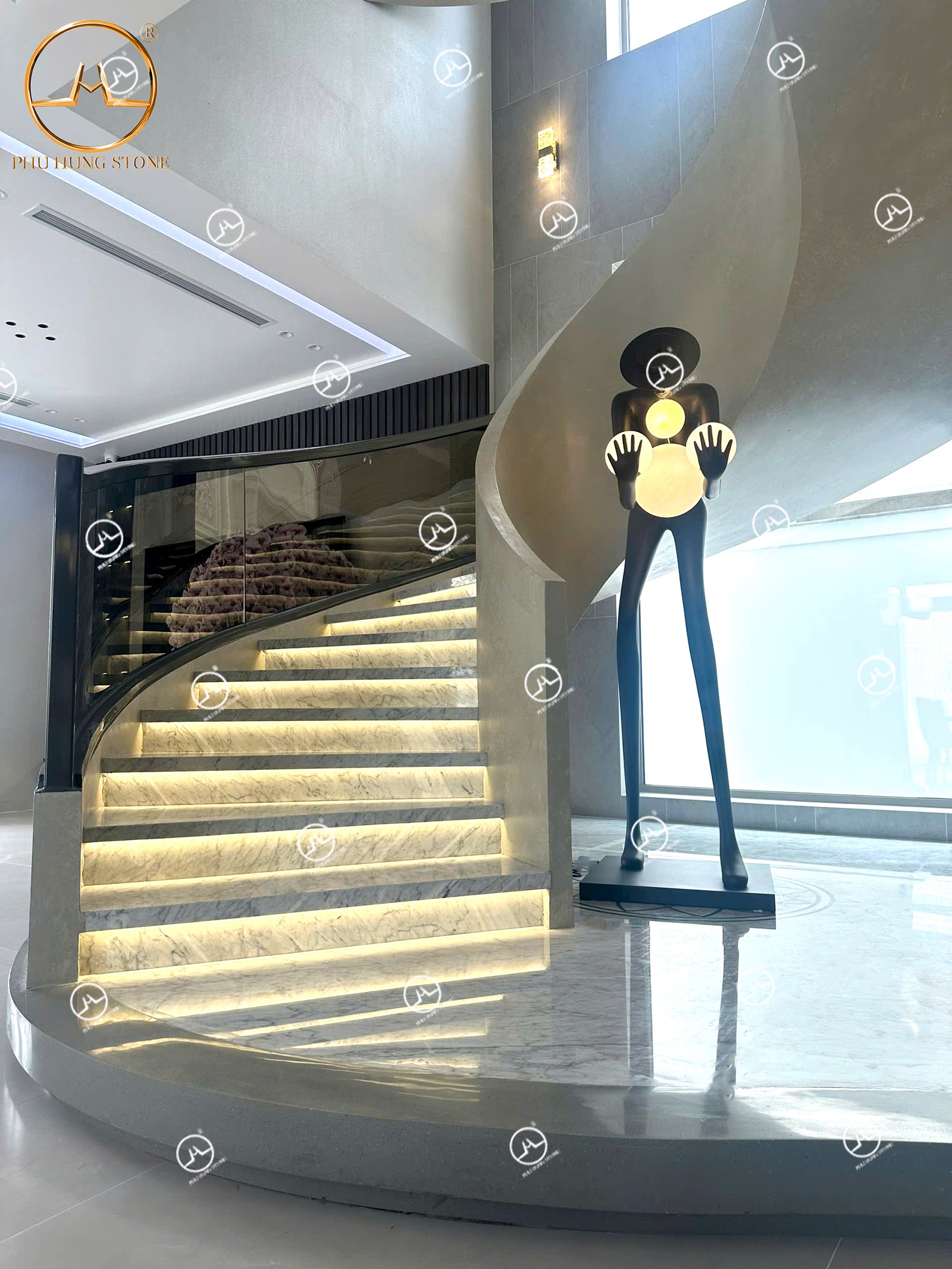 Hình ảnh Đá Marble Trắng Ý ốp bậc thang biệt thự tân cổ điển