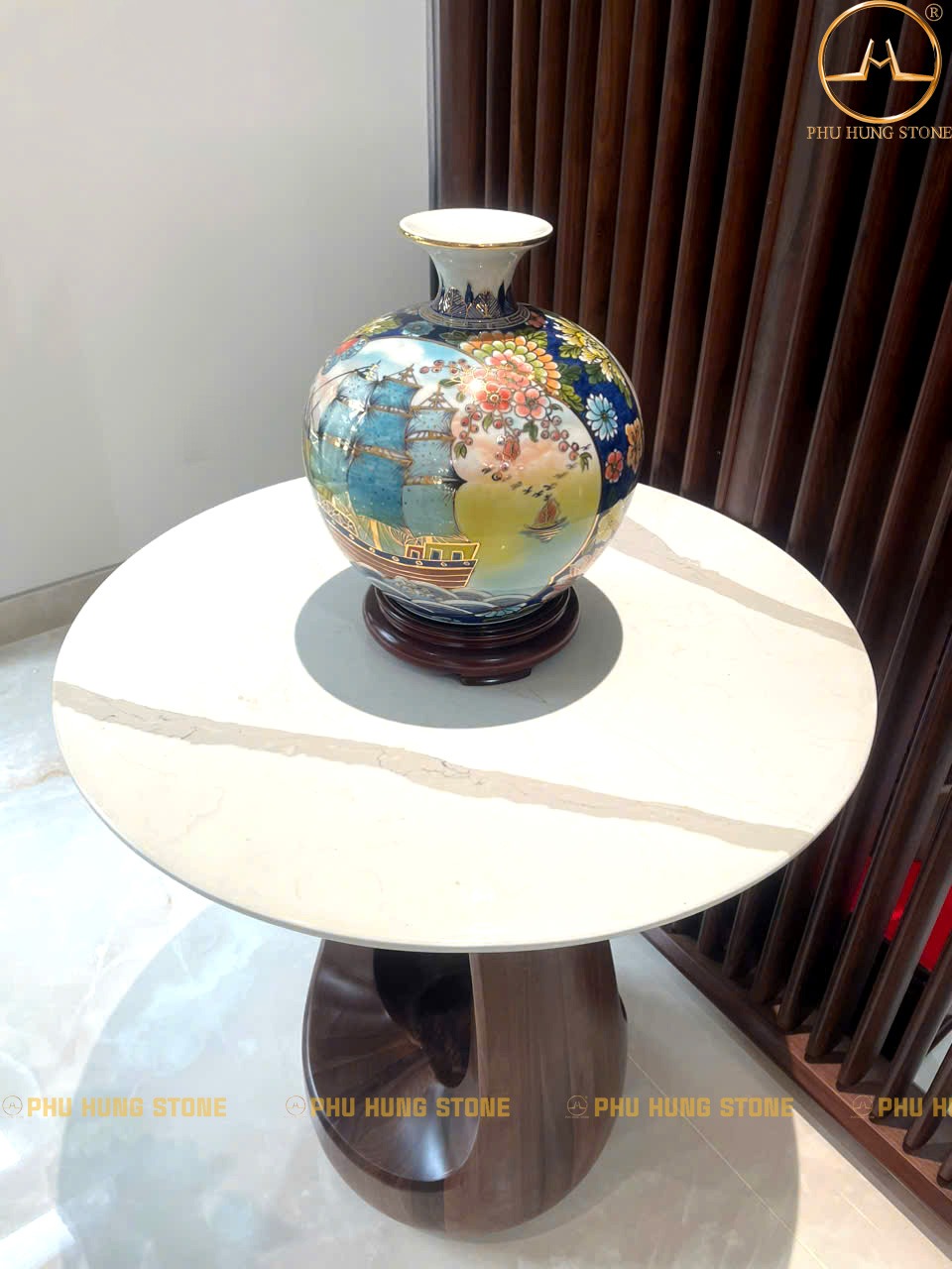 Hình ảnh Mặt bàn decor sử dụng đá nhân tạo gốc thạch anh