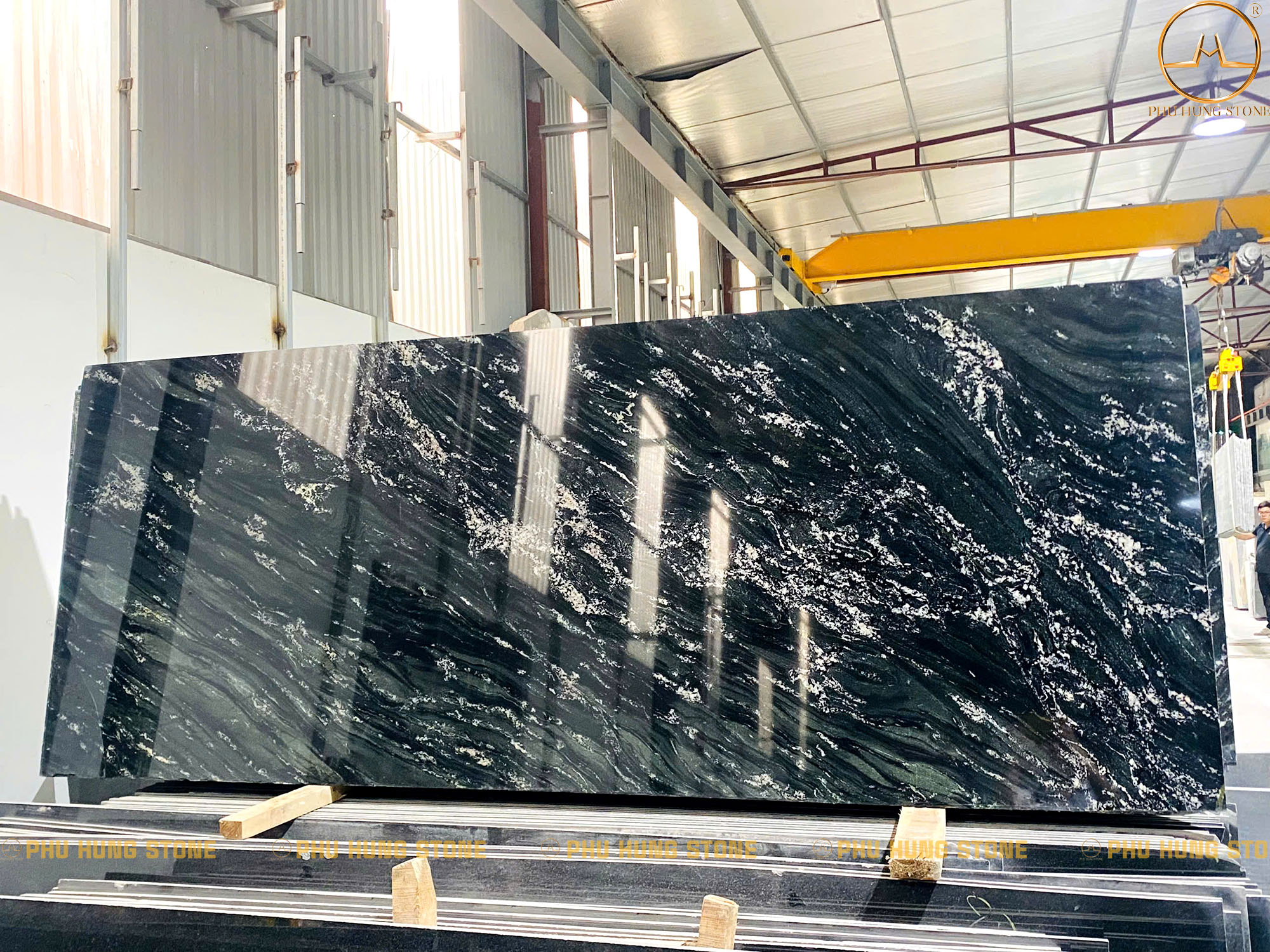 Hình ảnh Mẫu đá granite Olivia Green khổ nhỏ