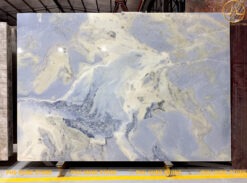 Hình ảnh Mẫu đá Marble Trời Xanh Mây Trắng chụp cận cảnh