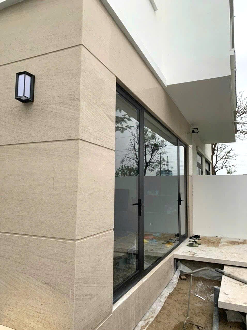 Hình ảnh Mẫu đá ốp mặt tiền Moca Cream đẹp sang trọng