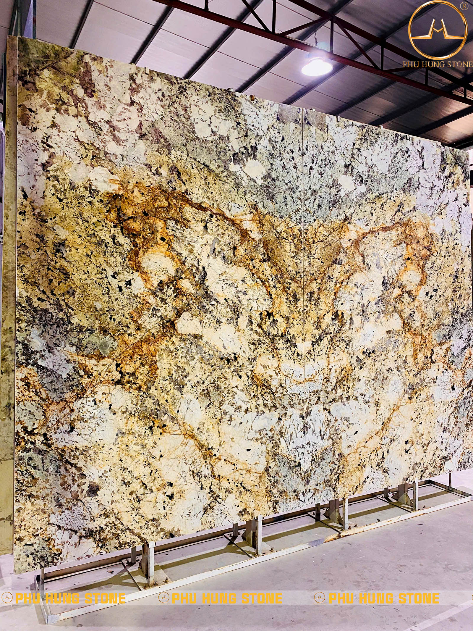 Hình ảnh Mẫu tranh đá đối xứng vân đẹp sang trọng