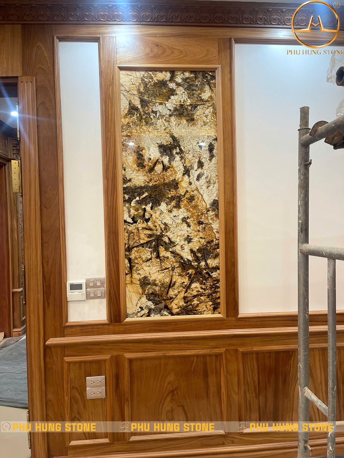 Hình ảnh Mẫu tranh đá ốp ô vách tivi phòng khách đẹp