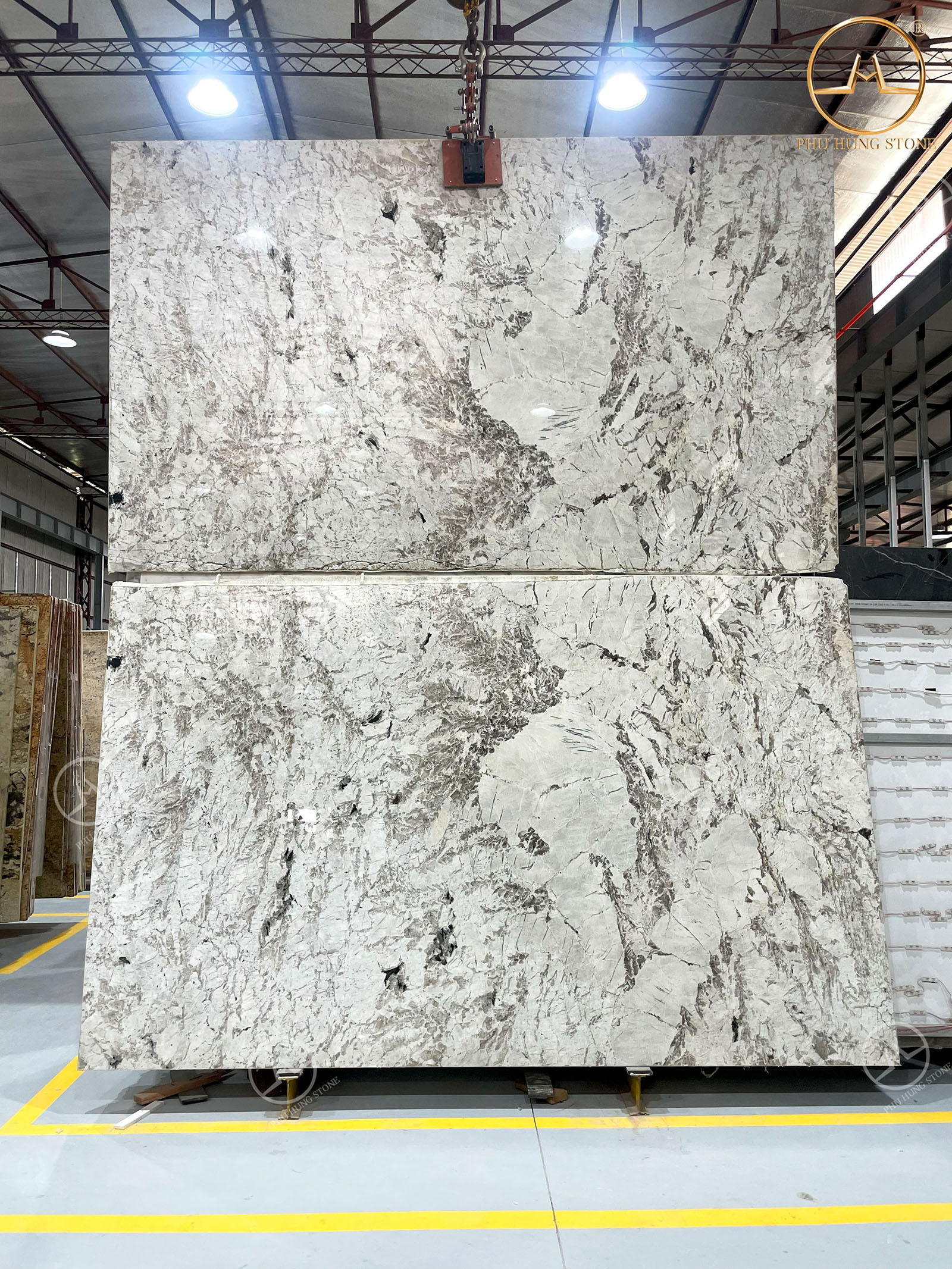 Hình ảnh Tranh đá Maverlous White ghép đối vân