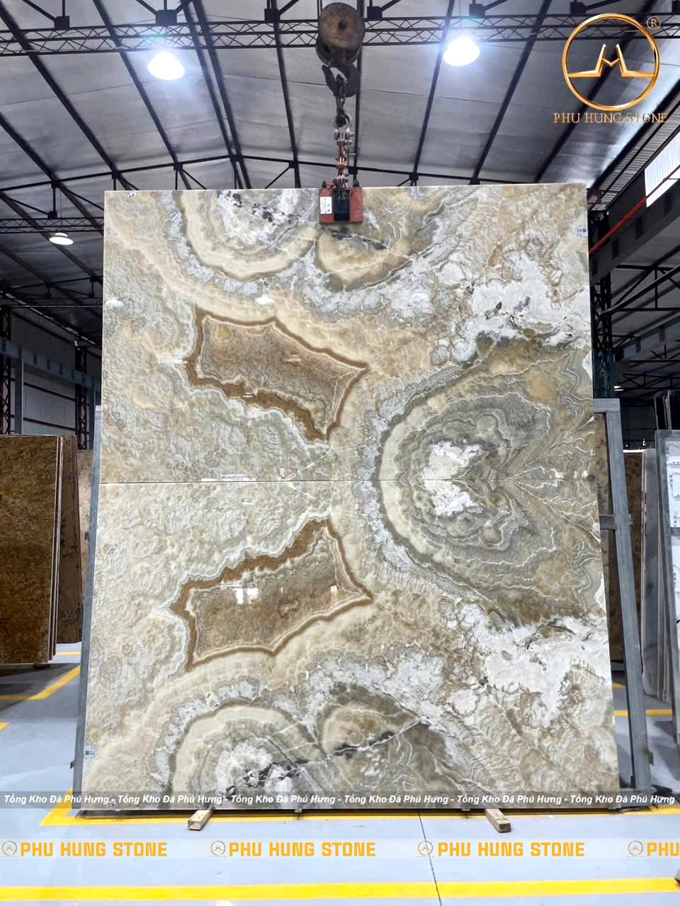 Hình ảnh Tranh Onyx đối xứng vân tại kho đẹp sang